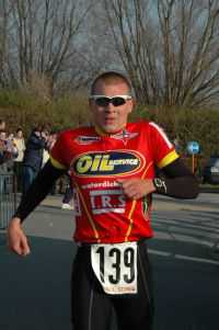 Dennis Devriendt wint de Veloopzwem van De Haan