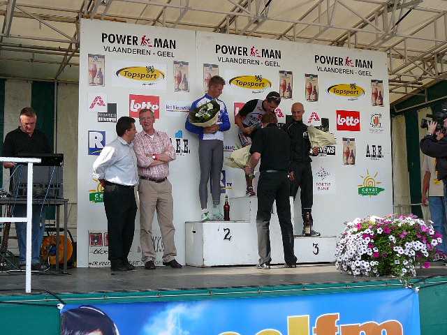 Benny Vansteelant wint de Powerman in Geel
