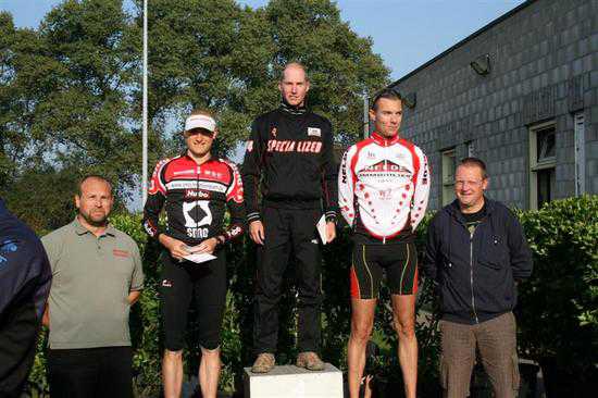 podium_maldegem_1.jpg podium_maldegem_1.jpg