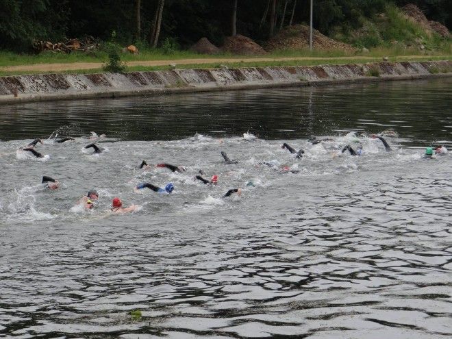 Triatleten mogen mee zwemmen in openwater wedstrijden