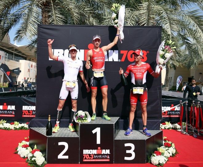 Bart Aernouts op het podium in Bahrein  (Photo by Nigel Roddis/Getty Images for Ironman)