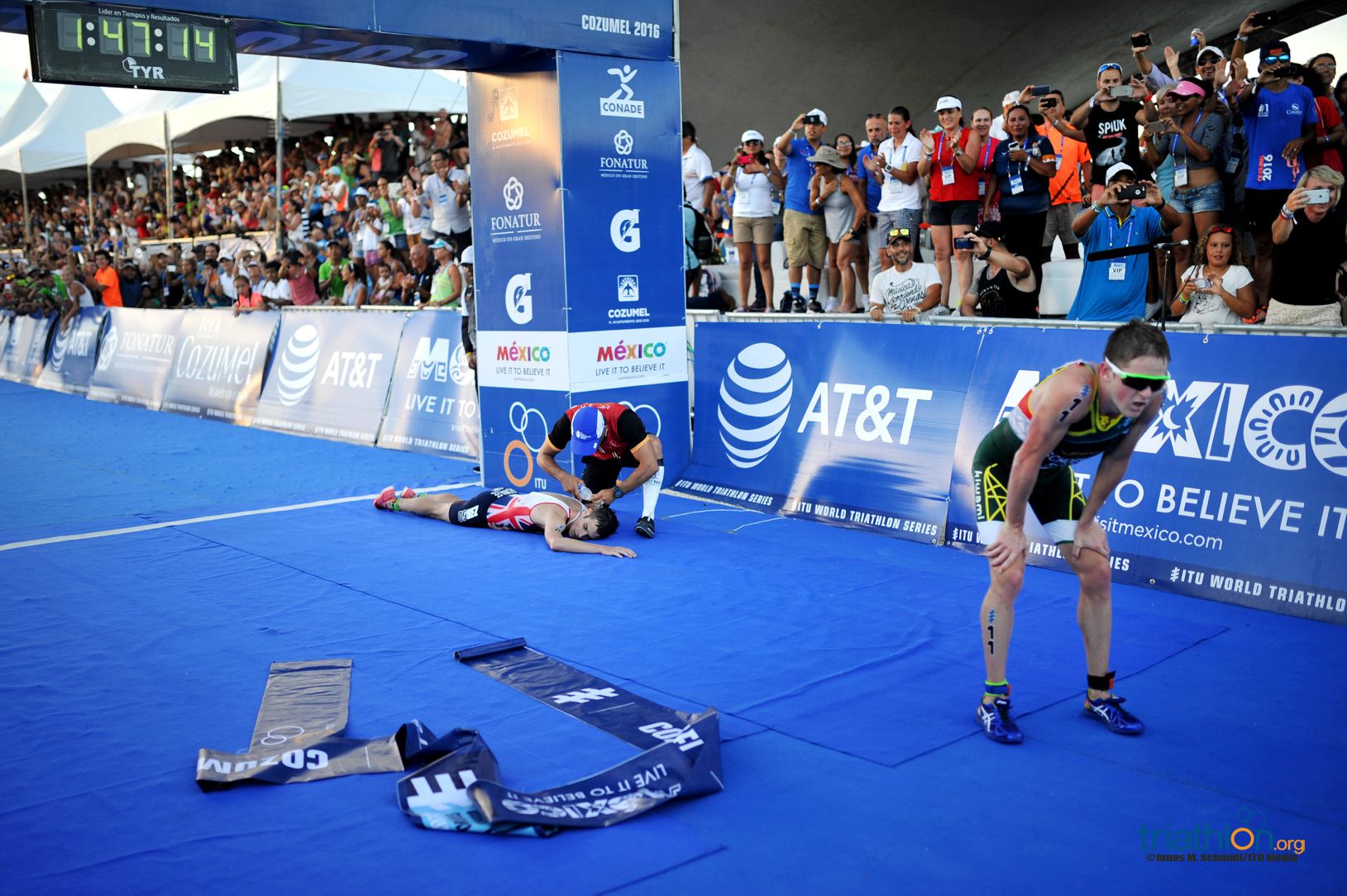 johnny-brownlee-flat-out-cozumel