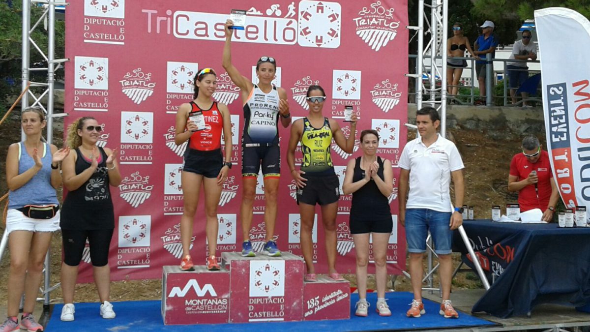 Ilse Geldhof wint triatlon/duatlon in Spanje