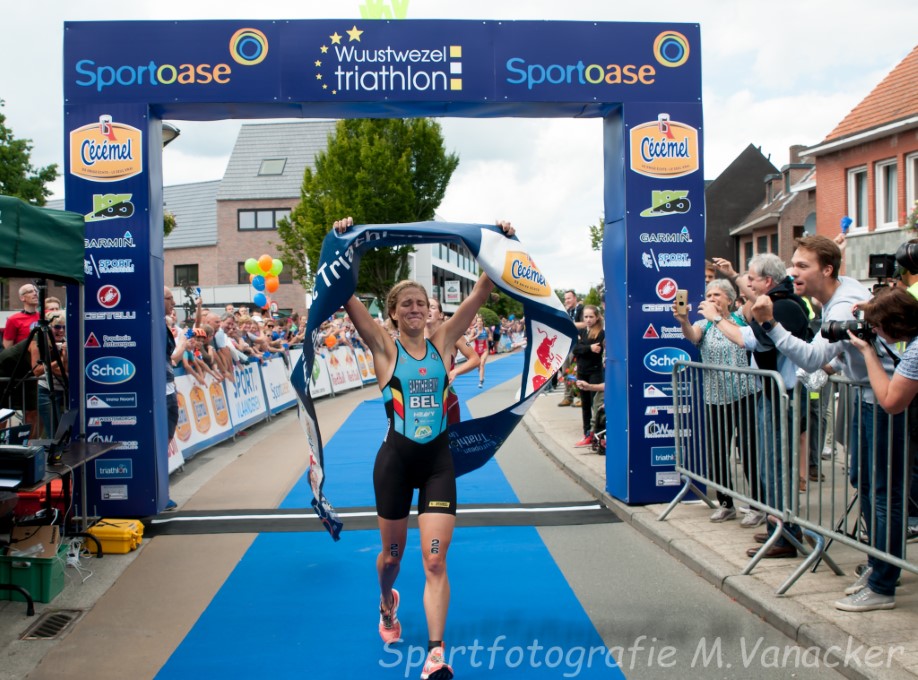 Valerie Barthelemy finish win Wuustwezel