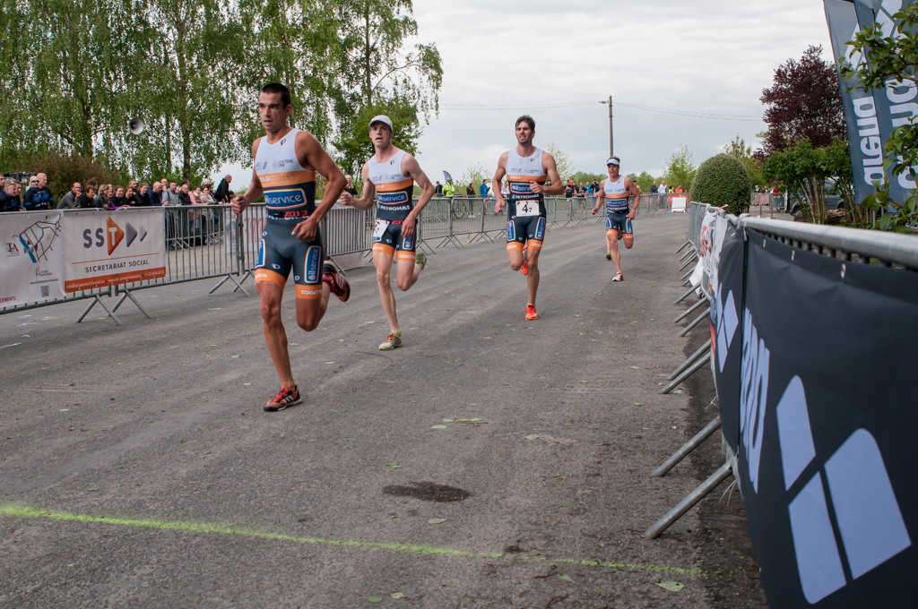 LTTD spurt naar de streep (foto: 3athlon.be/Mario Vanacker)