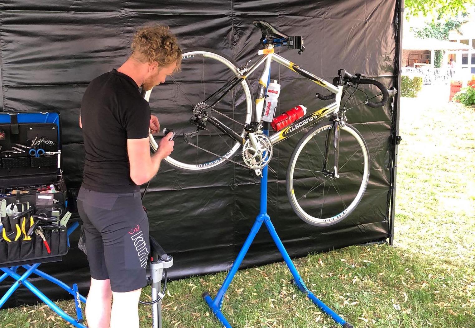 Fietsprobleem in Kona? A Bloc to the rescue…
