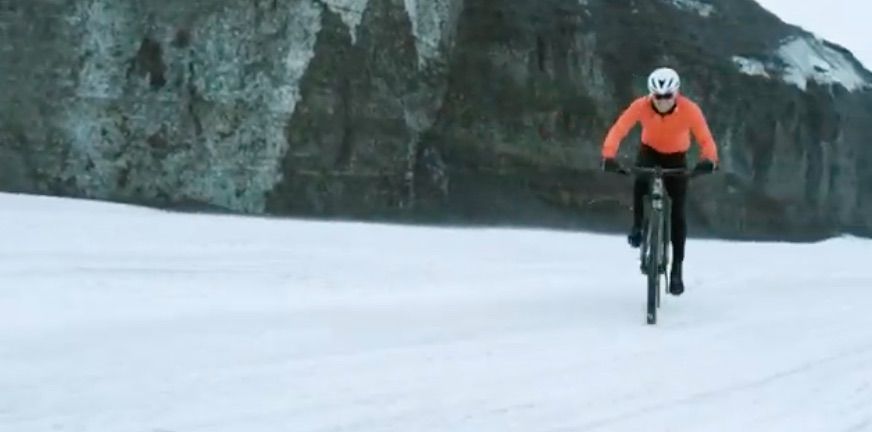 Veel te warm? Doe dan de ‘Iceman’ op Antarctica, zoals de Deen Anders Hofman…