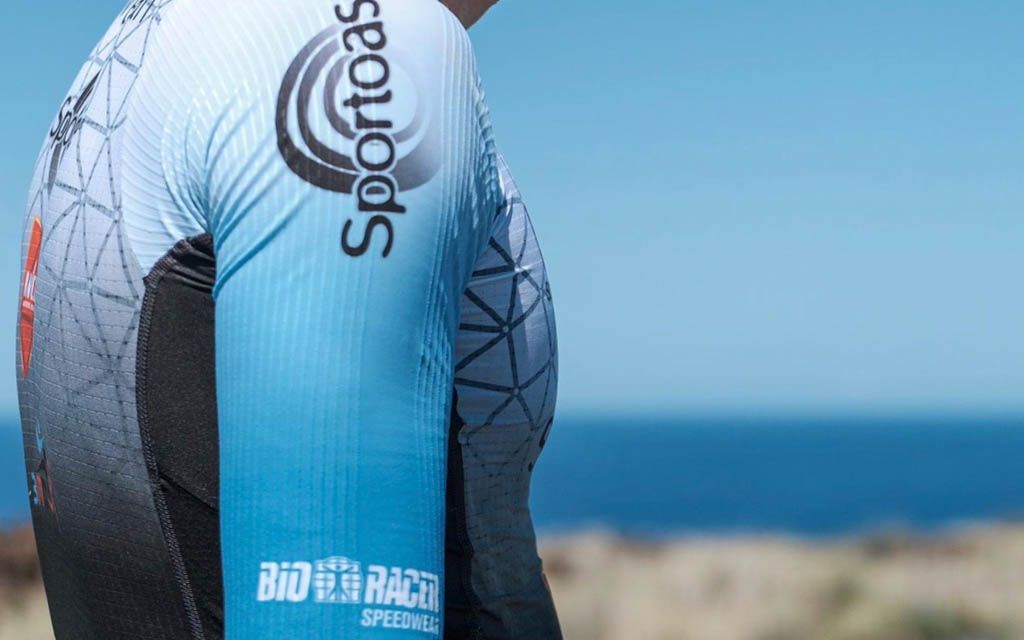 Bart Aernouts start in Hawaii met gloednieuw trisuit van Bioracer
