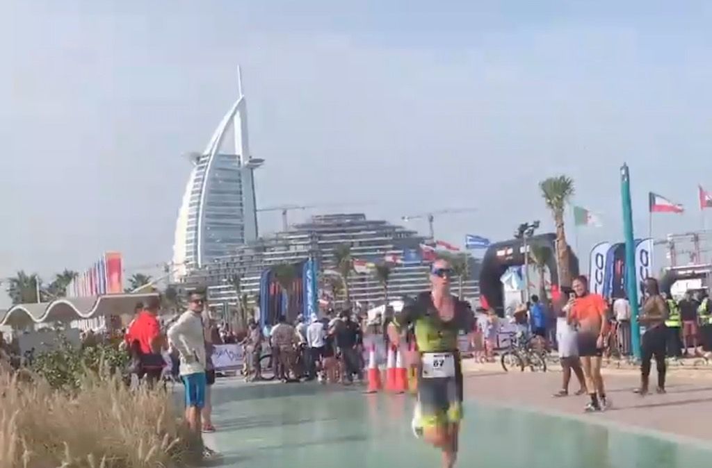Laura Philipp stunt tegen Daniela Ryf in 70.3 Ironman Dubai