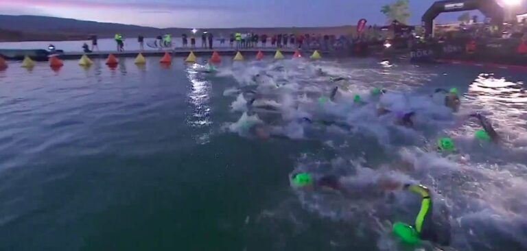 De zwemstart van het WK Ironman in St-George (foto: 3athlon.nl)