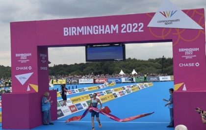 Flora Duffy wint voor de tweede keer op rij goud op de triatlon in de Commonwealth Games (foto: World Triathlon RR)