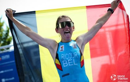 Maurine Ricour viert haar gouden medaille op de World Games (foto: World Triathlon/Wagner Araujo)
