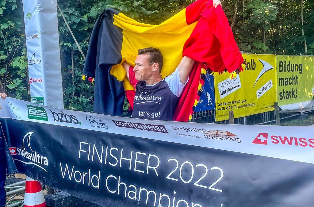 Belgische triatleet pakt wereldtitel Deca Ultra Triatlon met nieuw wereldrecord over 10 volle triatlons