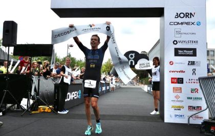 Sybren Baelde wint de Decospan halve triatlon van Menen (foto: 3athlon.be/David Pintens)