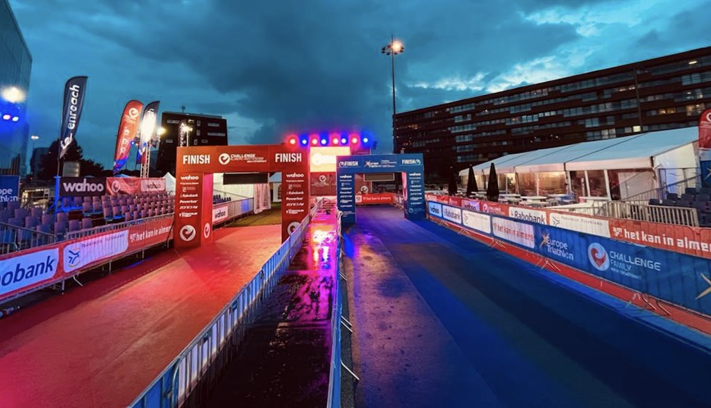 Volg het Europees kampioenschap long distance triatlon in Almere hier live