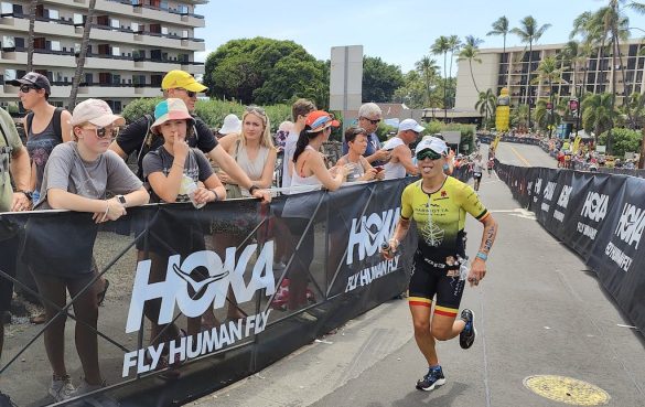 Valerie Van Hauwaert loopt naar de tweede plaats bij de F40 in het WK Ironman in Hawaii (foto: 3athlon.be)