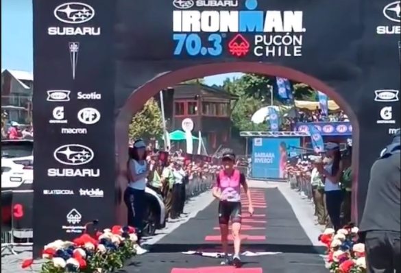Barbara Riveros wint voor de 6de keer de 70.3 Ironman Pucon in eigen Chili (foto; 3athlon.be)