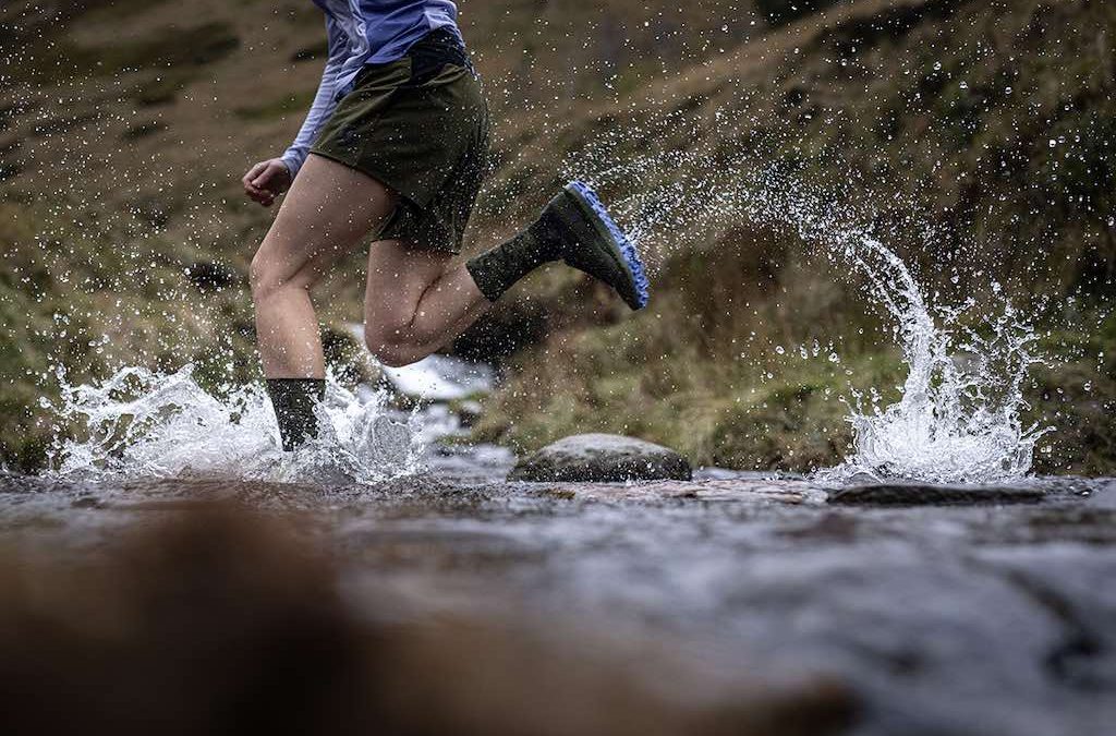 Swimrun met droge voeten: Scott introduceert waterafstotende loopschoen Supertrac Amphib