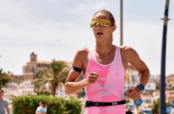 Emma Pallant in de PTO European Open triatlon in Ibiza (foto: PTO)