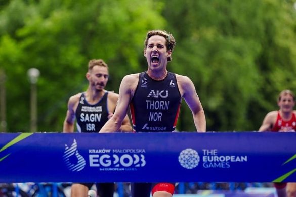 Vetle Thorn wint goud voor Noorwegen in de triatlon op de European Games (foto: World Triathlon)