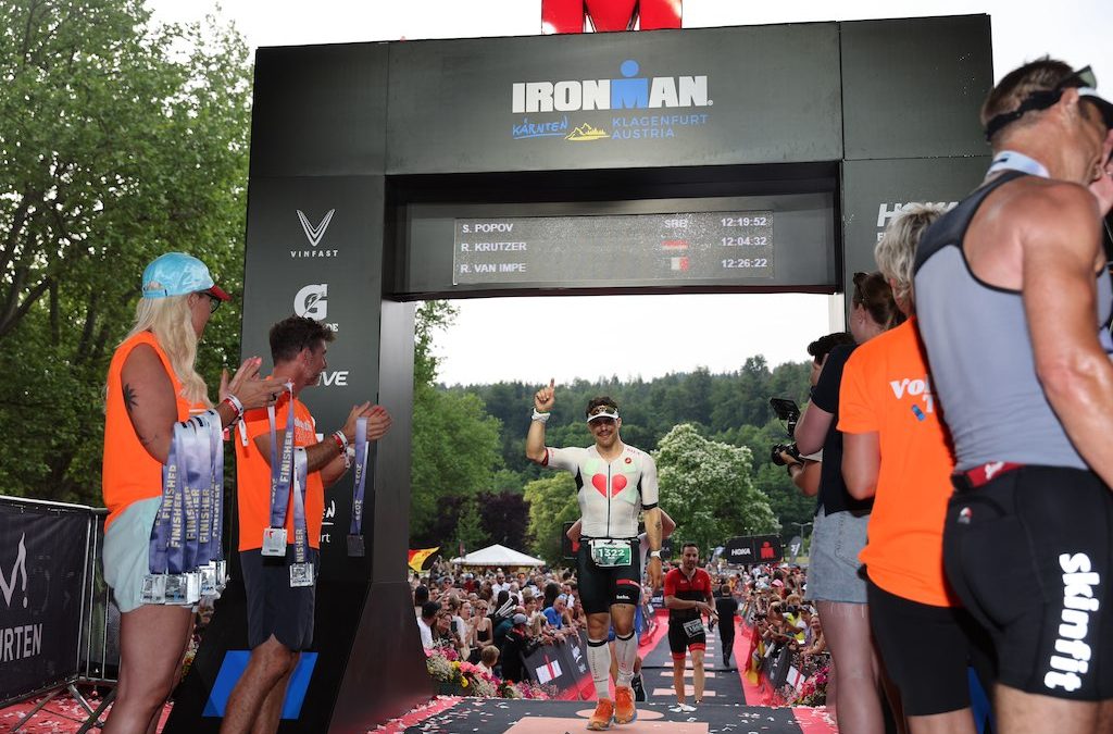 Ironman Average Rob krijgt een Year in Sport 2023 Award op Strava