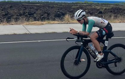 Lotte De Vet in actie op de Queen K in het WK Ironman in Hawaii (foto: Benoit Paelinck RR)