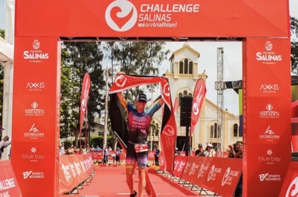 De Amerikaanse triatleet Marc Dubrick wint de Challenge Salinas triatlon (foto: Challenge Family RR)