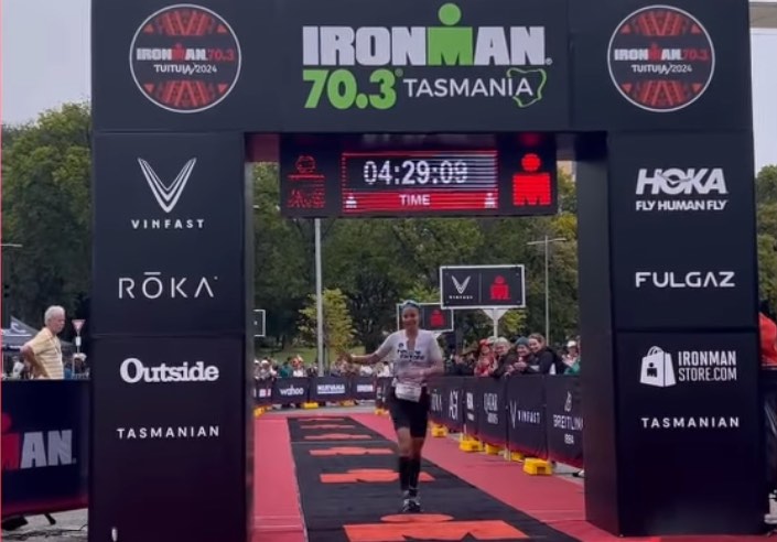 Hanne De Vet pakt eerste 70.3 Ironman podium in Australië ondanks valpartij