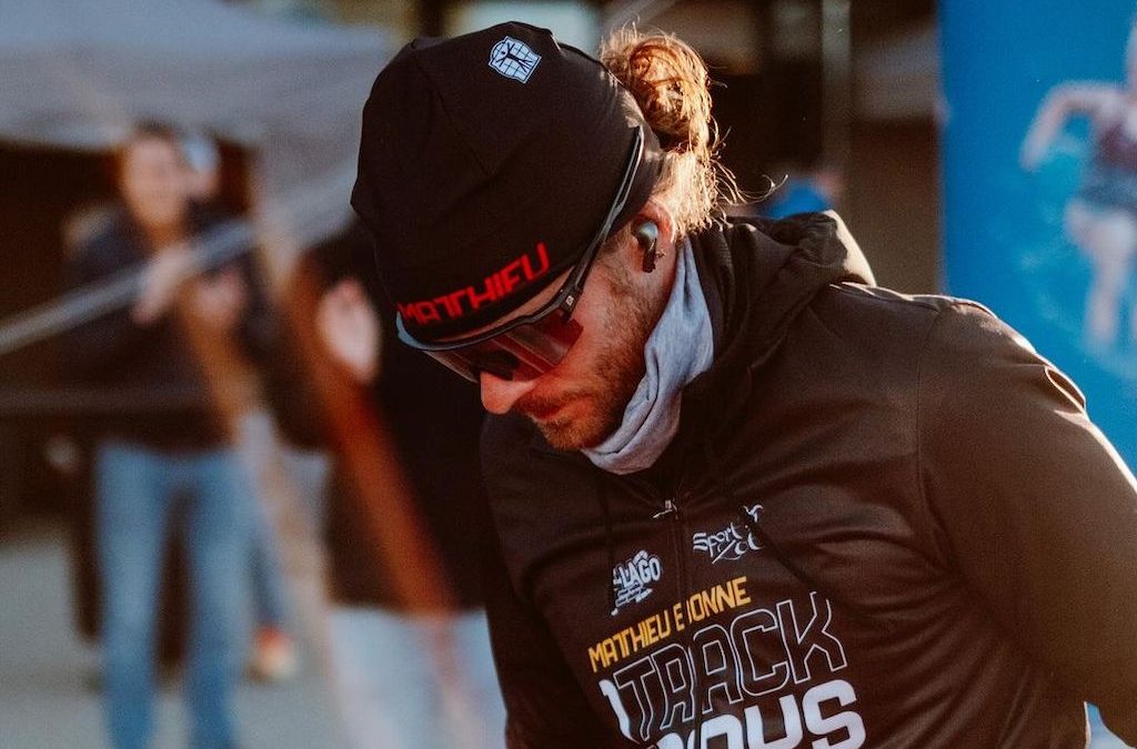 Nieuwe recordpoging van 8 Islands triatleet Matthieu Bonne eindigt in ziekenhuis