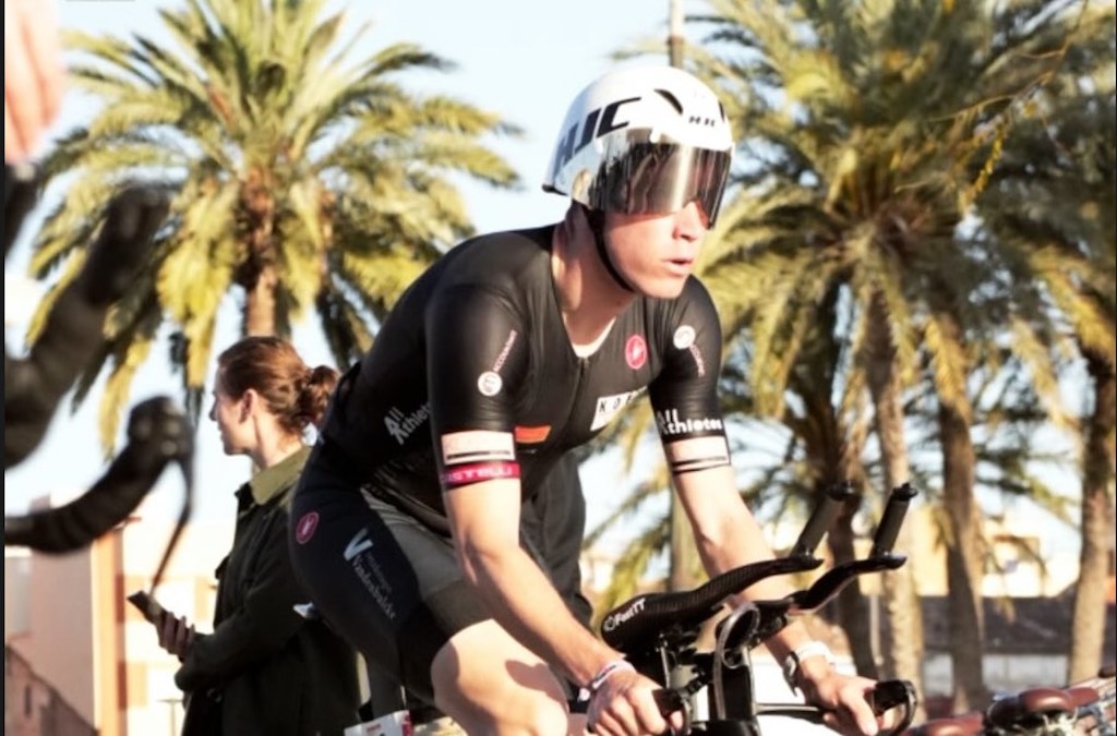 Geen snelste fietstijd, wel age group podium voor Jelle Wallays, veel Belgische medailles in 70.3 Ironman Valencia