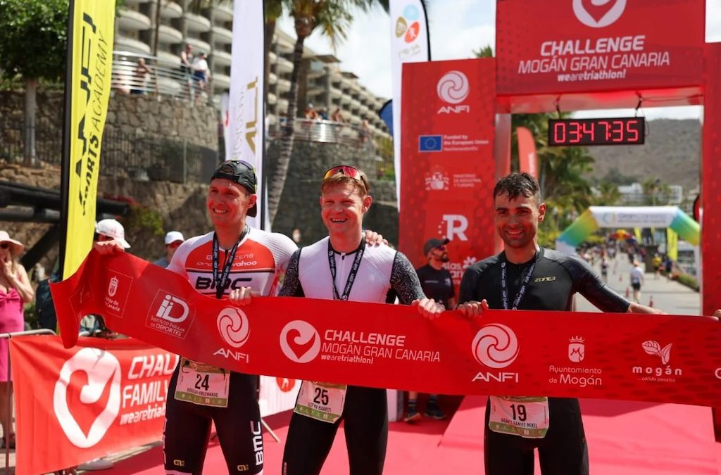 Verrassende Brit klopt favoriet Hogenhaug, 5 Belgische triatleten in top-20 in Challenge Gran Canaria