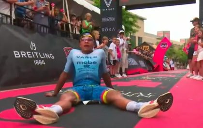 De Mexicaanse triatleet Tomas Rodriguez wint de Ironman Texas (foto; screenshot 3athlon.be)