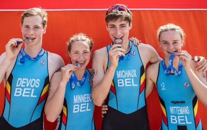 De Young Belgian Hammers met brons op het podium in de Mixed Team Relay in Caorle (foto: Europe Triathlon)
