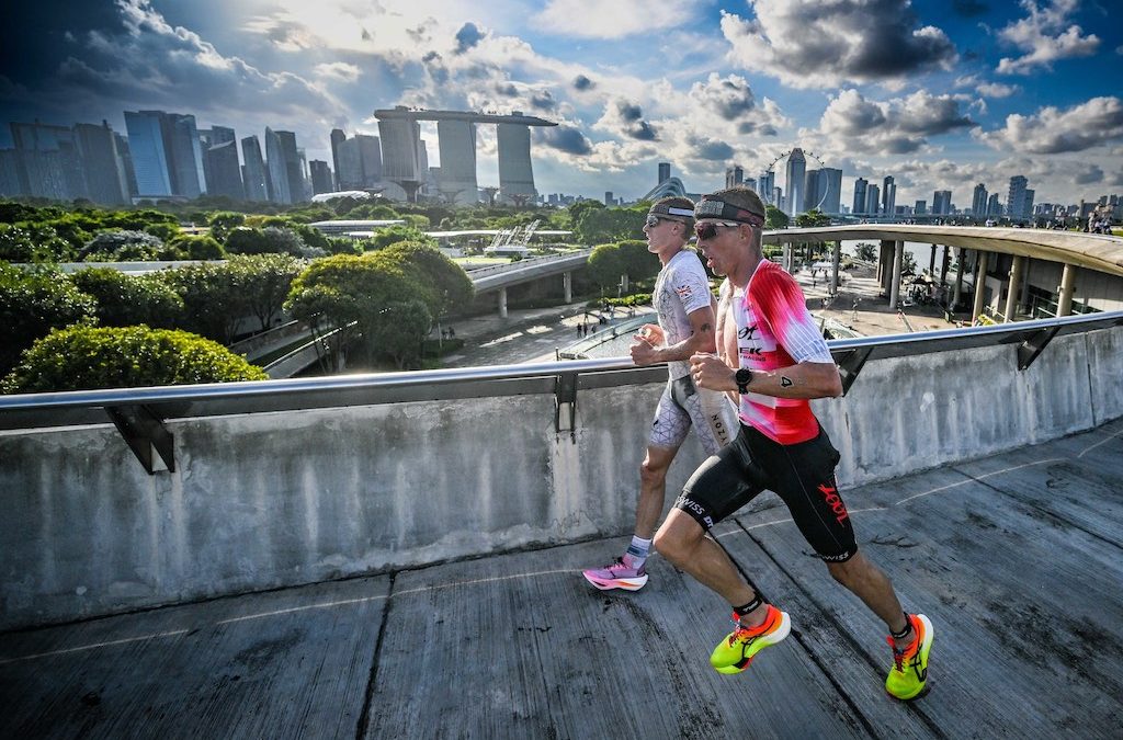 Sam Long nam 310 gram koolhydraten op fiets in T100 Singapore “Voelde me opgeblazen”