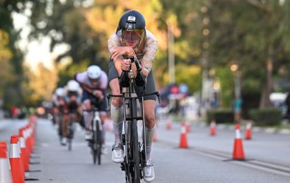 Het begin van het fietsen in het WK 70.3 Ironman in Marbella (foto: 3athlon.be/David Pintens)