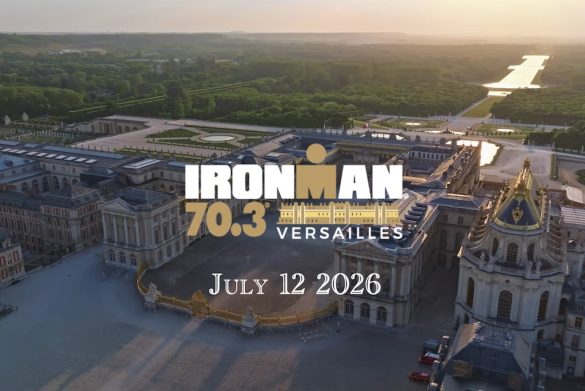 70.3 Ironman Versailles met finish voor het iconische kasteel (foto: screenshot 3athlon.be)