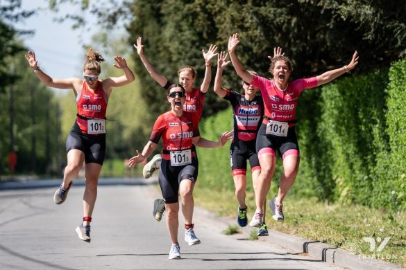 De SMO-Scott dames zorgen voor extra sfeer op het BK ploegentriatlon (foto; Triatlon Vlaanderen/Stijn Vandecapelle)