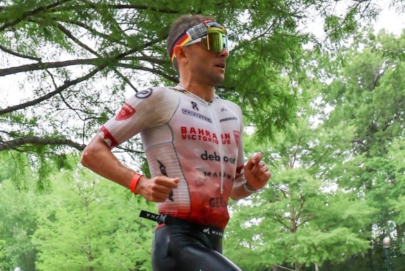 Jelle Geens in de marathon tijdens de Ironman Texas (foto: Ironman RR)