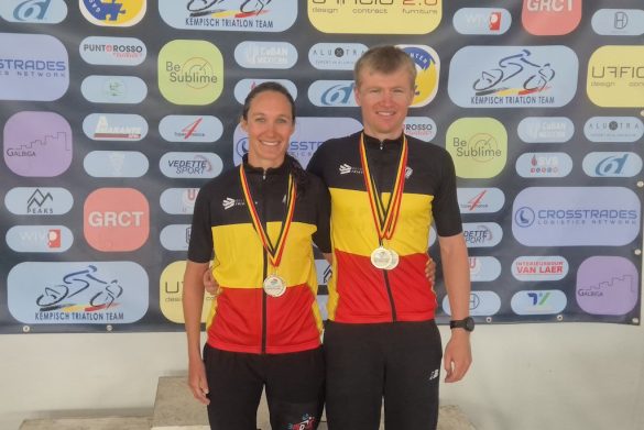 Jonie Vanhoutte en Thubaut De Smet zijn de Belgische kampioenen duatlon 2026 (foto: 3athlon.be)