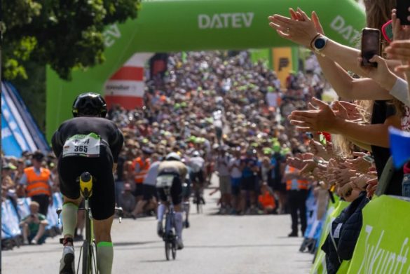 Massa's toeschouwers alweer in 2026 op de Slorarerberg in Challenge Roth (foto; Challenge Roth RR)