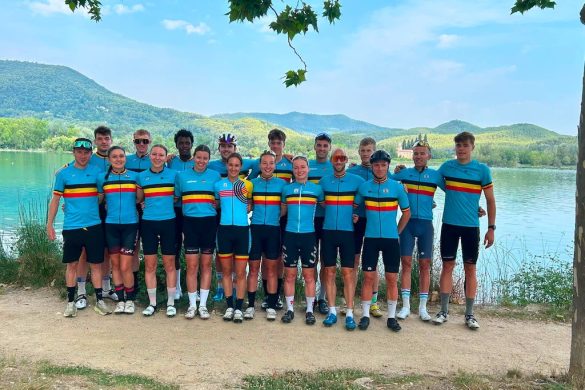 Een groot deel van de Belgische delegatie op het EK Multisport in Banyoles (foto: LF3 RR)