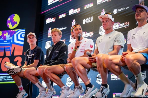 Jelle Geens bij de persconferentie voor het WK 70.3 Ironman in Nice (foto: 3athlon.be/David Pintens)