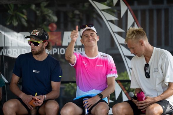 Marten Van Riel in het Ironman Pro Series Panel in Hawaii (foto: 3athlon.be/Jim De Sitter)