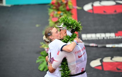 Vincent Luis viert zijn wereldtitel in het WK Ironman Hawaii met vriendin Georgia Taylor-Brown (foto; 3athlon.be/Jim De Sitter)