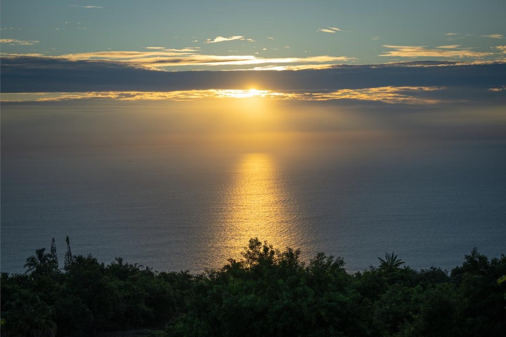 Zonsondergang in Kona drie dagen voor de Ironman Hawaii (foto: 3athlon.be/Jim De Sitter)