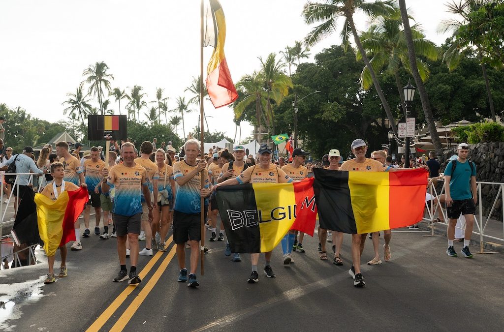 Grote Belgische delegatie kleurt Parade Of Nations bij WK Ironman in Hawaii